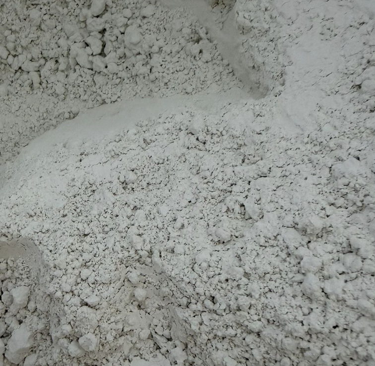 Fine Maxsil powder ready for use